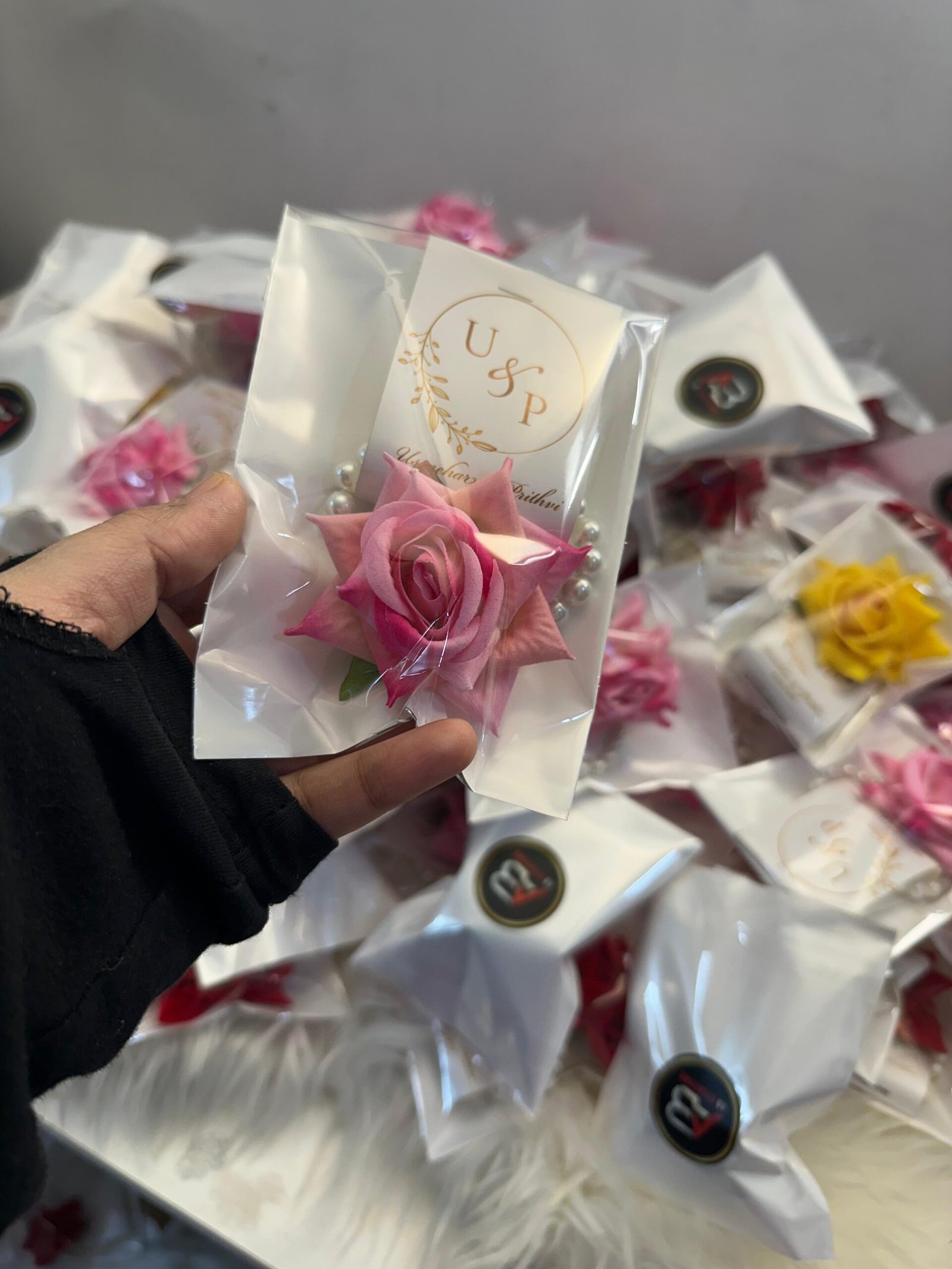 Name customized wedding return gift rose bracelet for haldi 5 Name customized wedding return gift rose bracelet for haldi - Image 6